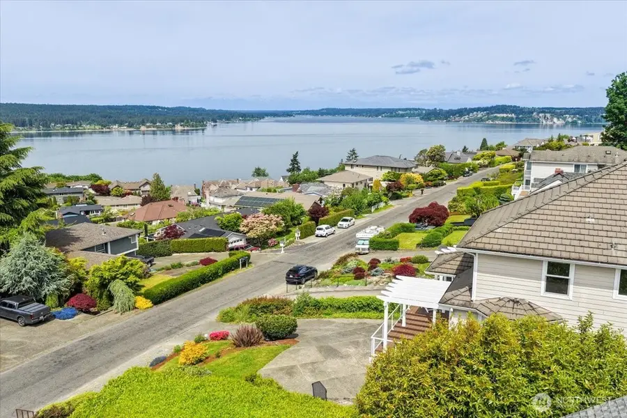 3717 Olympic Boulevard W, University Place, WA 98466 - #3