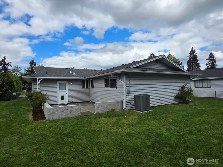 212 173rd Street E, Spanaway, WA 98387 - #2