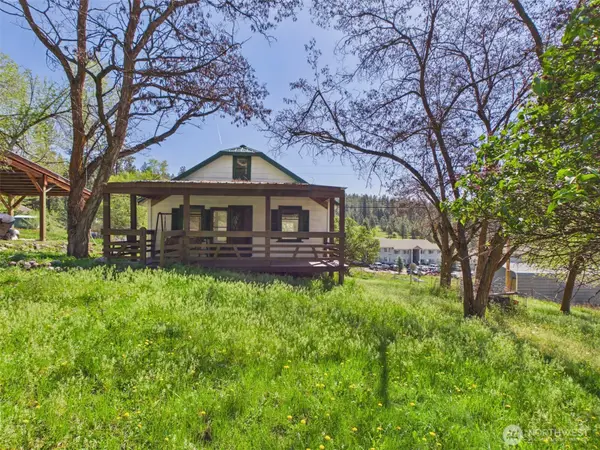 50 Klondike Road, Republic, WA 99166