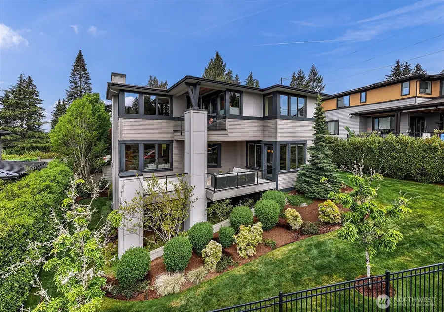 8451 SE 44th Street, Mercer Island, WA 98040 - #3