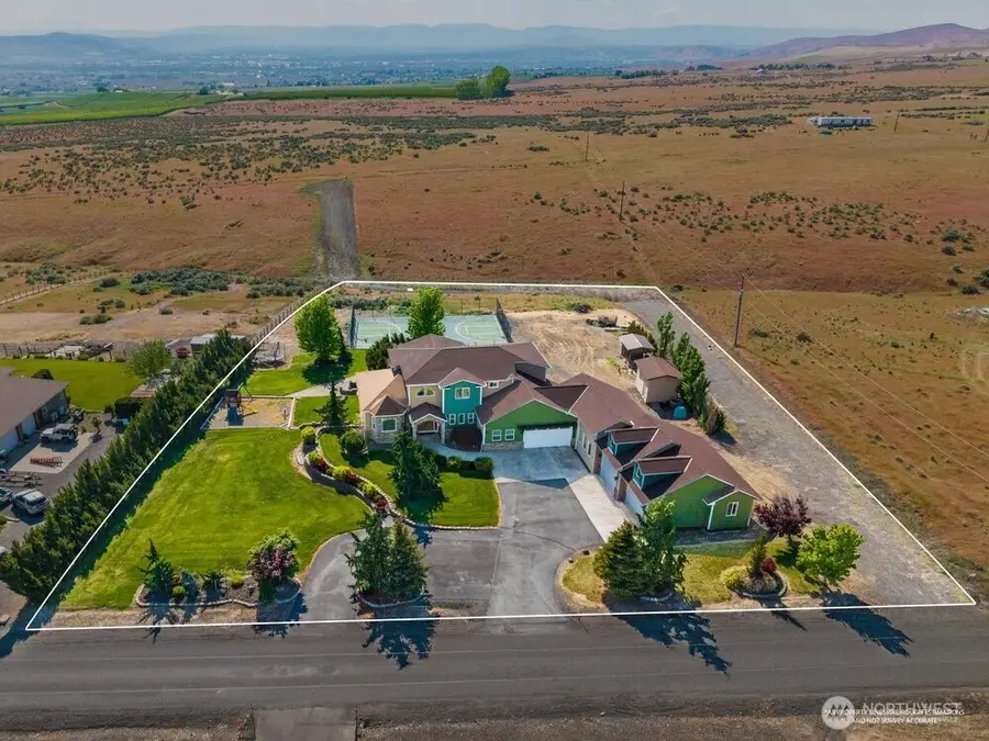 500 Saint Hilaire Road, Yakima, WA 98901 - #2