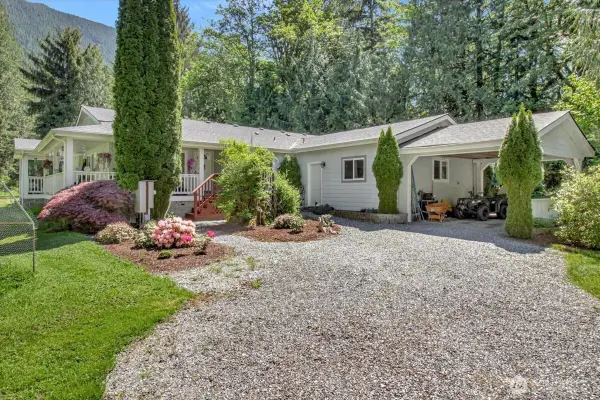 21103 252nd Street Ne, Arlington, WA 98223