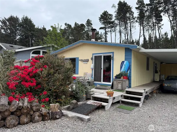 1220 232nd Lane W, Ocean Park, WA 98640