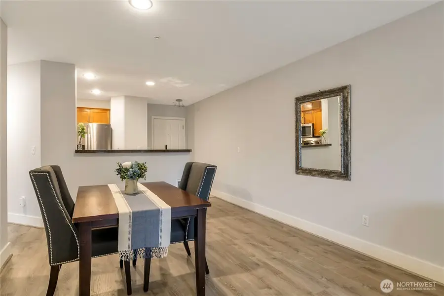 123 Queen Anne N #301, Seattle, WA 98109 - #3
