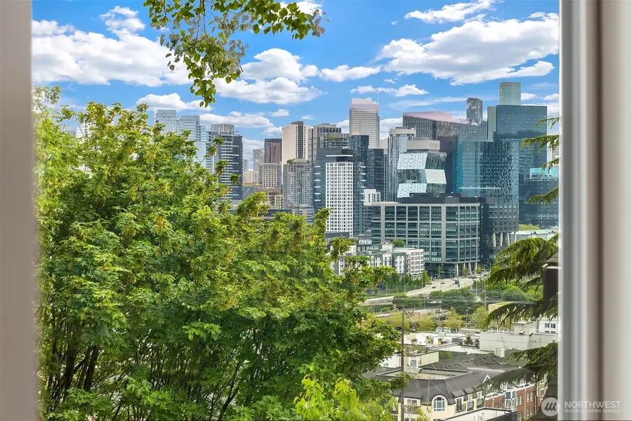 1014 4th Avenue N, Seattle, WA 98109 - #2