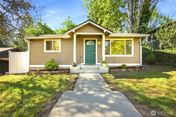 2327 NE 86th Street, Seattle, WA 98115