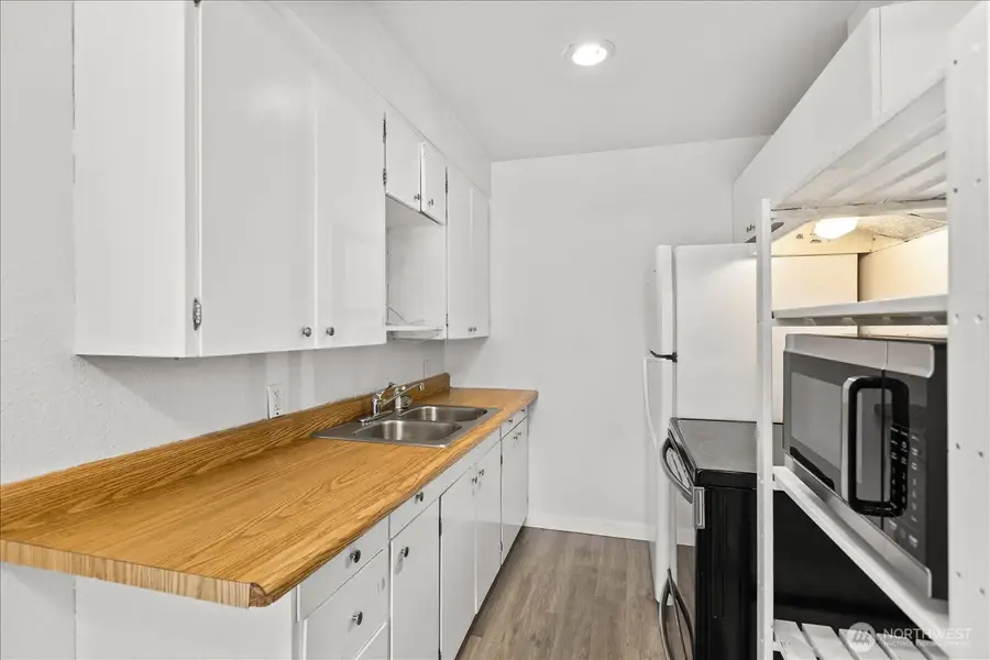 2215 Jackson Avenue, Everett, WA 98203 - #3