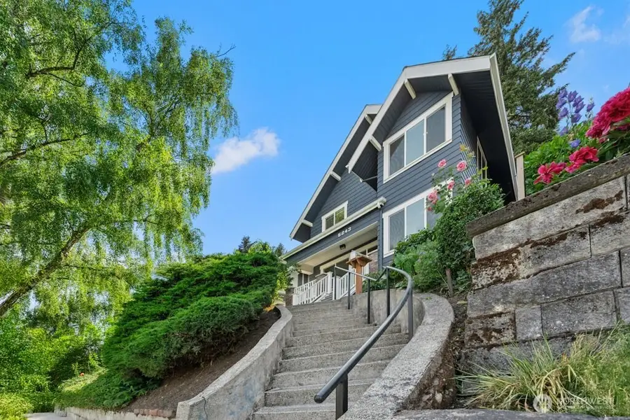 5243 19th Avenue Ne, Seattle, WA 98105 - #2