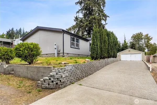 932 Price Road, Bremerton, WA 98312