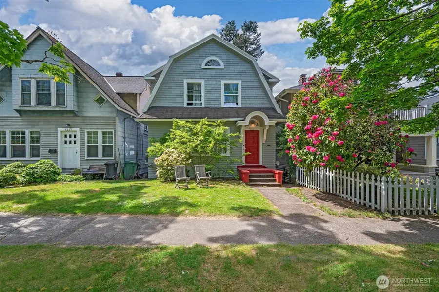 5231 12th Avenue Ne, Seattle, WA 98105 - #3