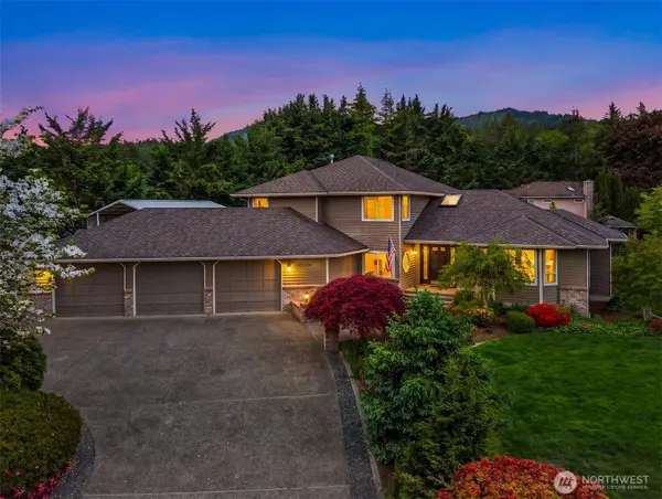 21118 SE 137th Place, Issaquah, WA 98027