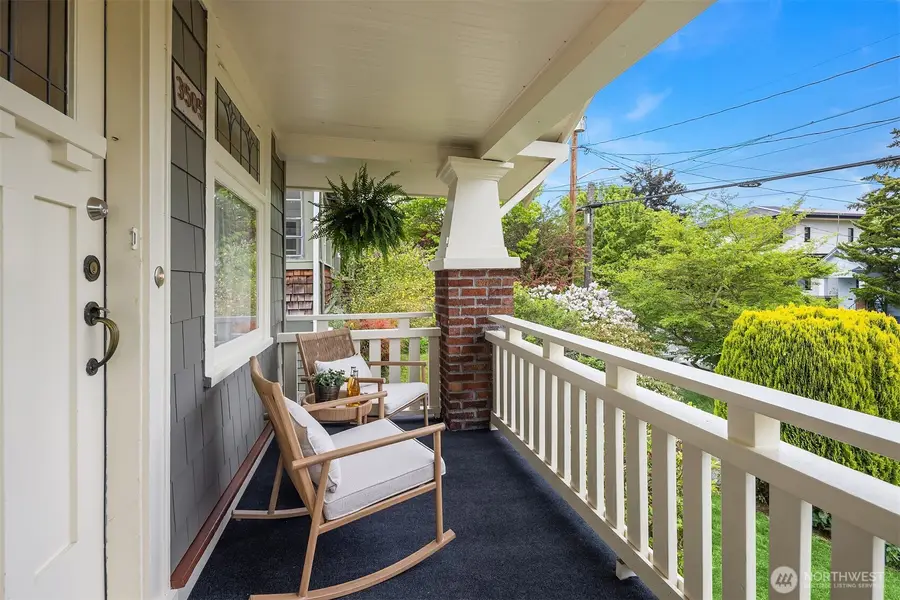 3505 Burke Avenue N, Seattle, WA 98103 - #3