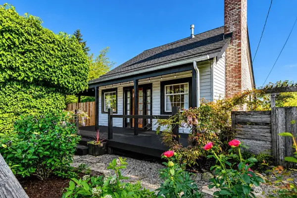 2127 8th Street, Bremerton, WA 98312