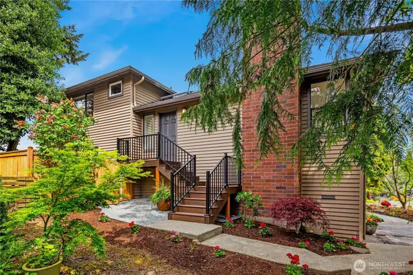 3039 50th Avenue Sw, Seattle, WA 98116