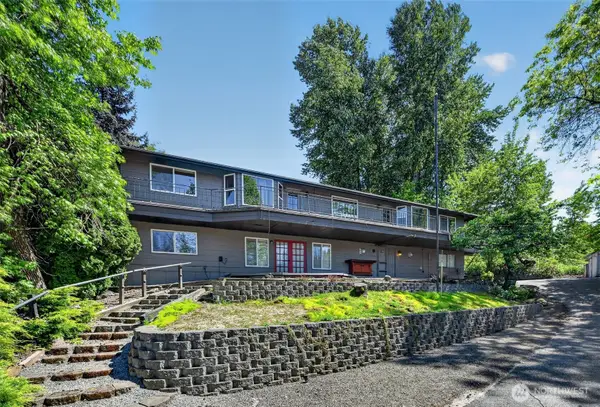 1531 Vista Drive, Puyallup, WA 98372