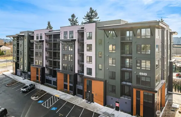 6949 NE 184th Lane #404, Kenmore, WA 98028