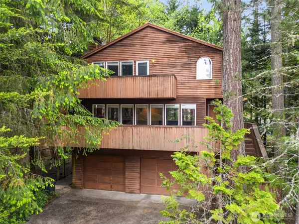 6430 NE Agate Beach Road, Bainbridge Island, WA 98110