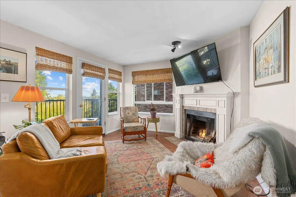 7814 Greenwood Avenue N #205, Seattle, WA 98103 - #1