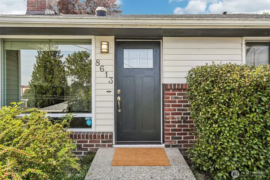8613 42nd Avenue S, Seattle, WA 98118 - #2