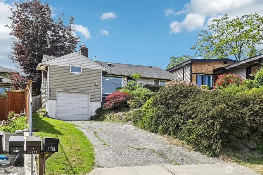 8613 42nd Avenue S, Seattle, WA 98118 - #3