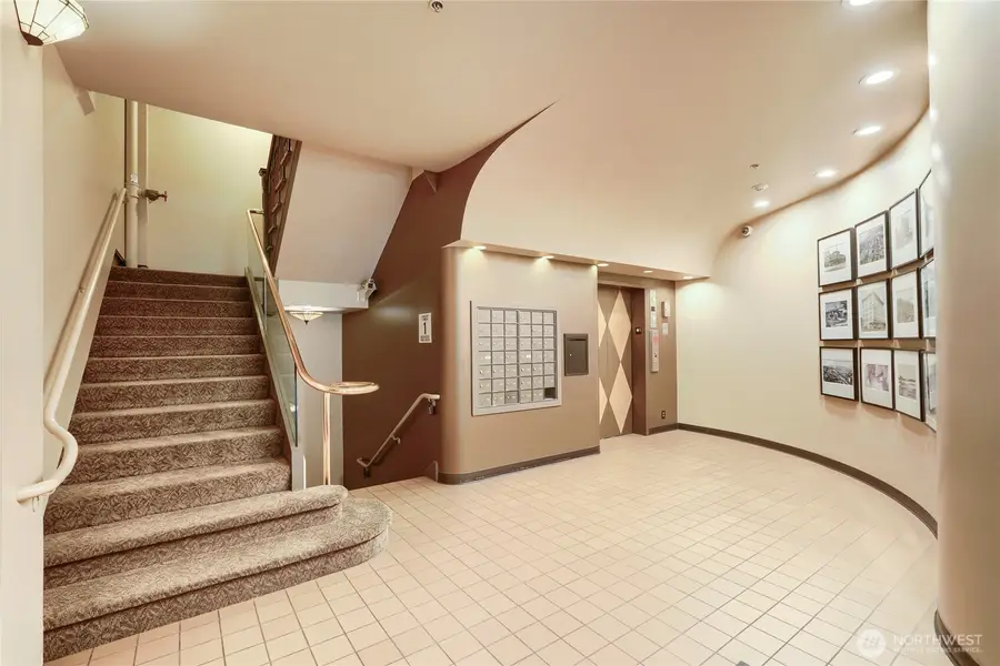 2700 4th Avenue #301, Seattle, WA 98121 - #2