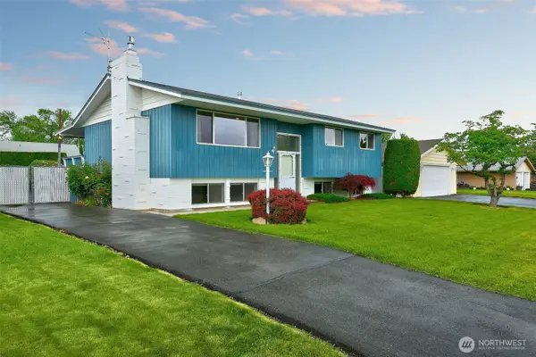 1208 S 28th Avenue, Yakima, WA 98902