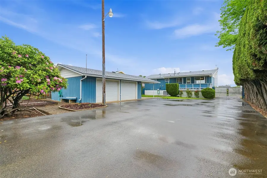 1208 S 28th Avenue, Yakima, WA 98902 - #2