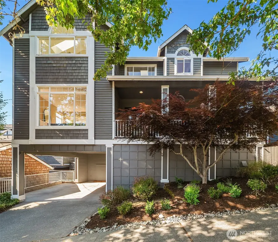 2112 N 64th Street, Seattle, WA 98103 - #2