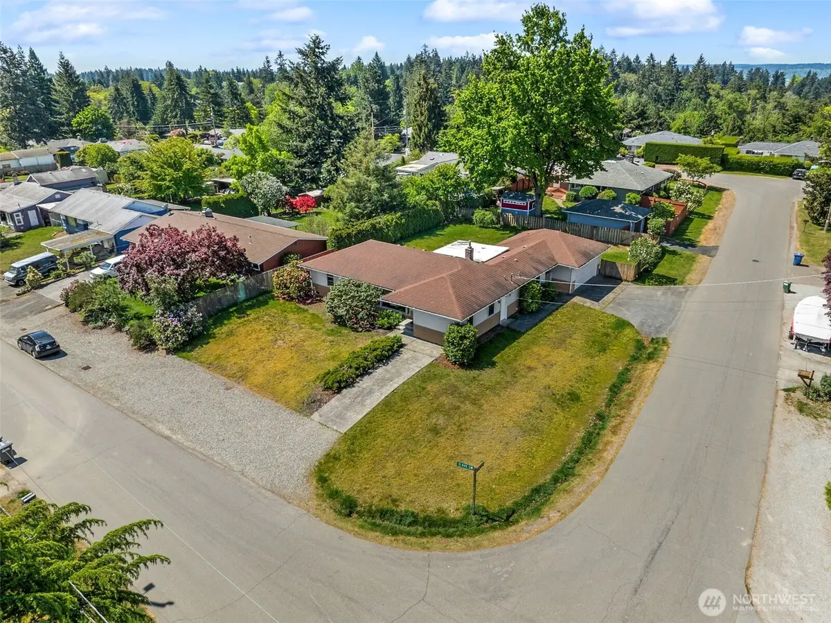 14205 11th Avenue Sw, Burien, WA 98166 - #1