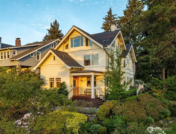 233 36th Avenue E, Seattle, WA 98112