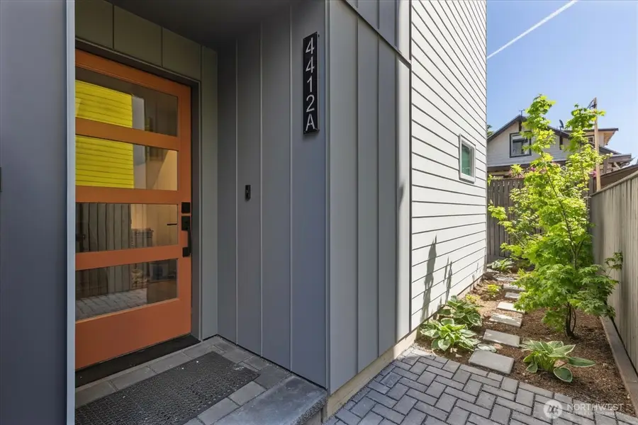 4412 Corliss Avenue N #A, Seattle, WA 98013 - #2