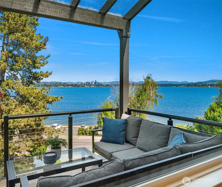 601 Fullerton Avenue, Seattle, WA 98122 - #2