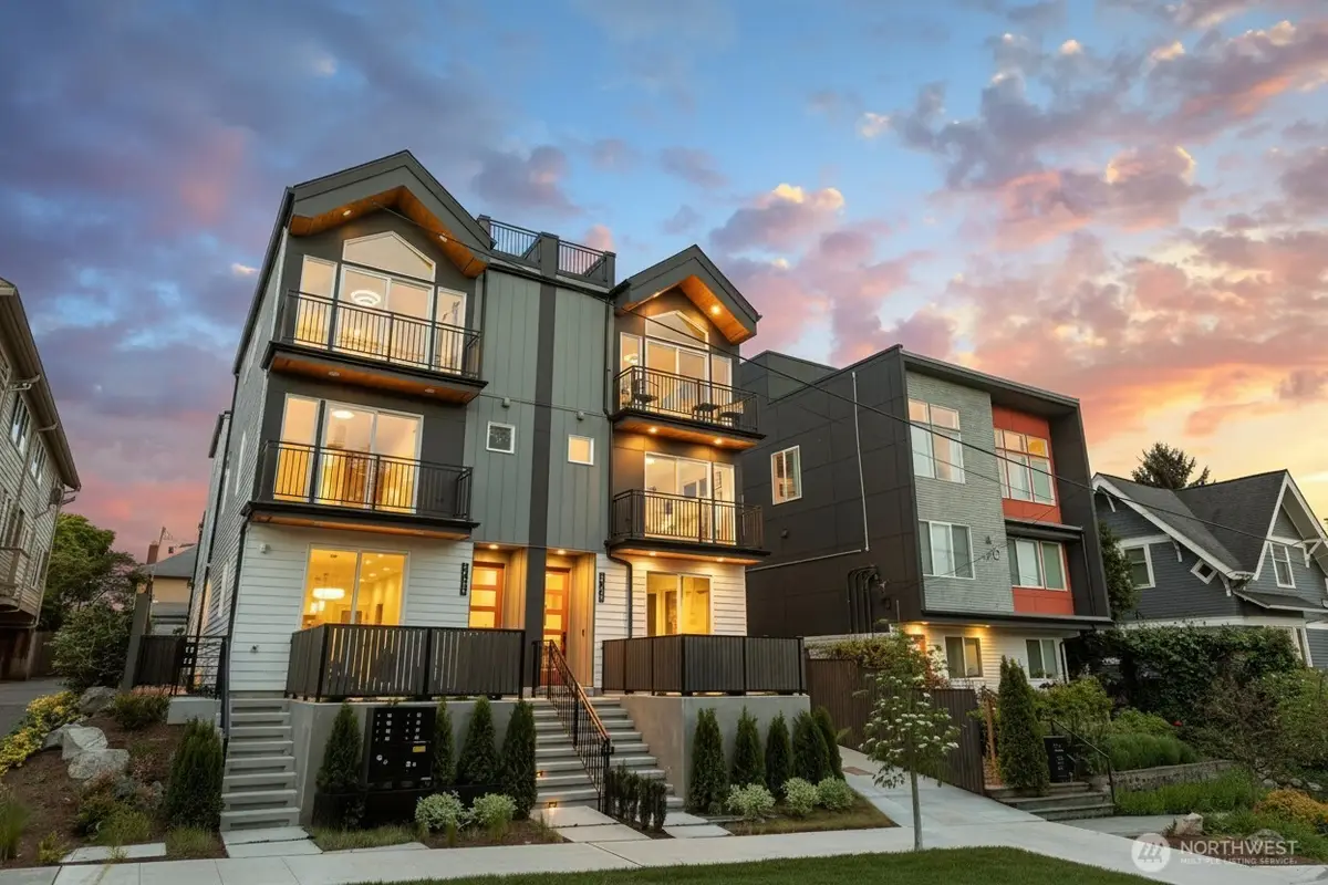 4416 Corliss Avenue N #B, Seattle, WA 98003 - #1