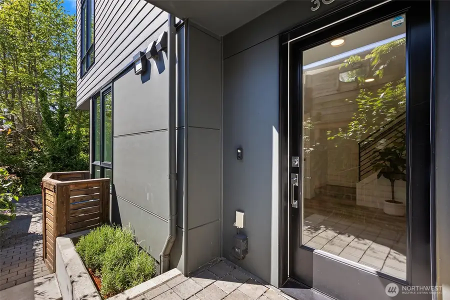 3011 30th Avenue W #A, Seattle, WA 98199 - #2