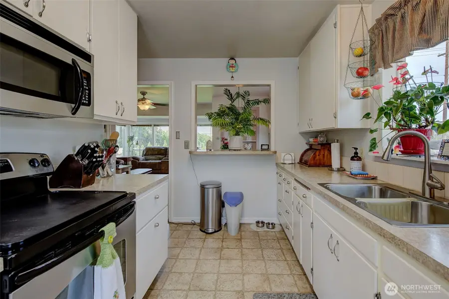 2901 Sunset Highway, East Wenatchee, WA 98802 - #2