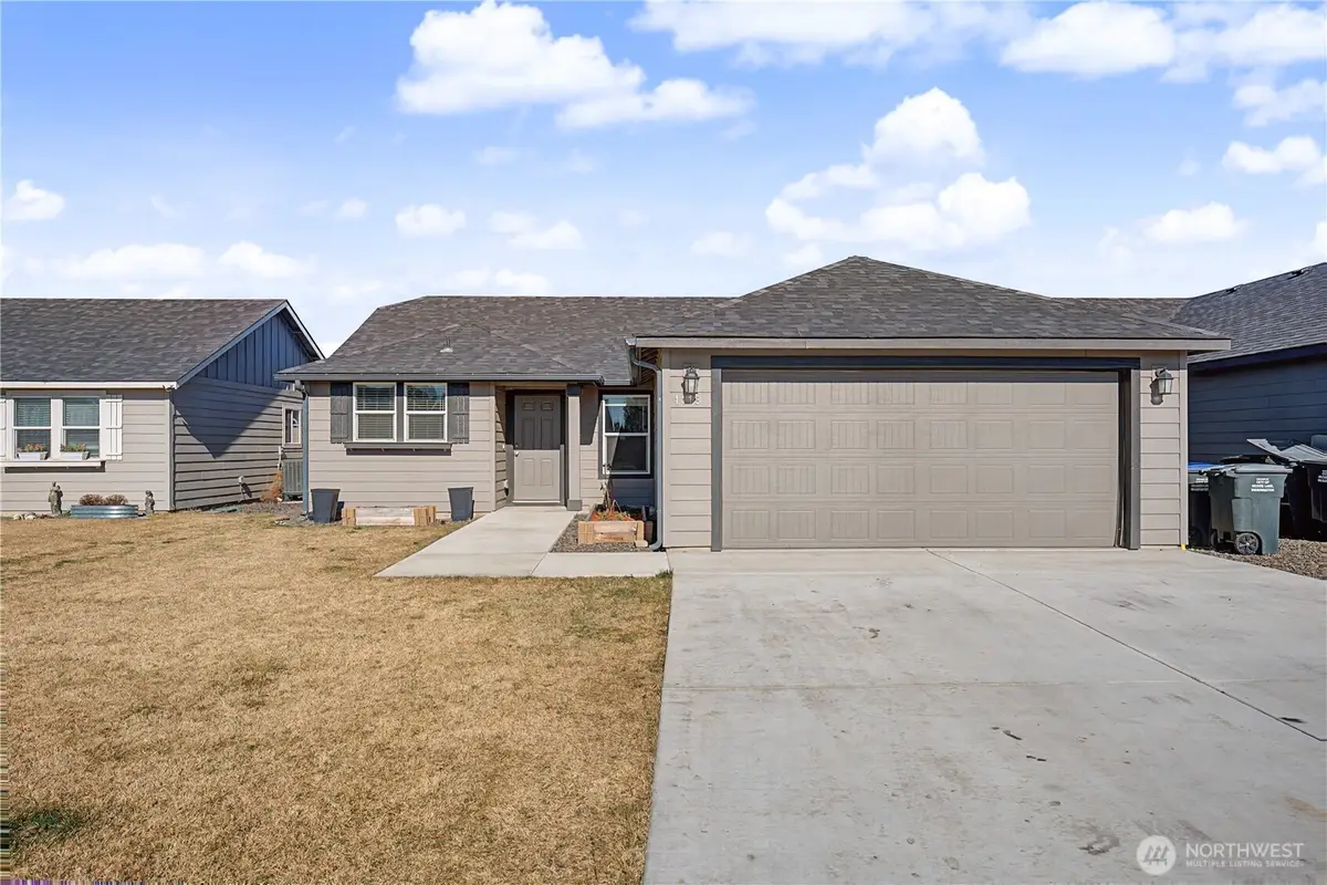 1118 W Sequoia Road, Moses Lake, WA 98837 - #1
