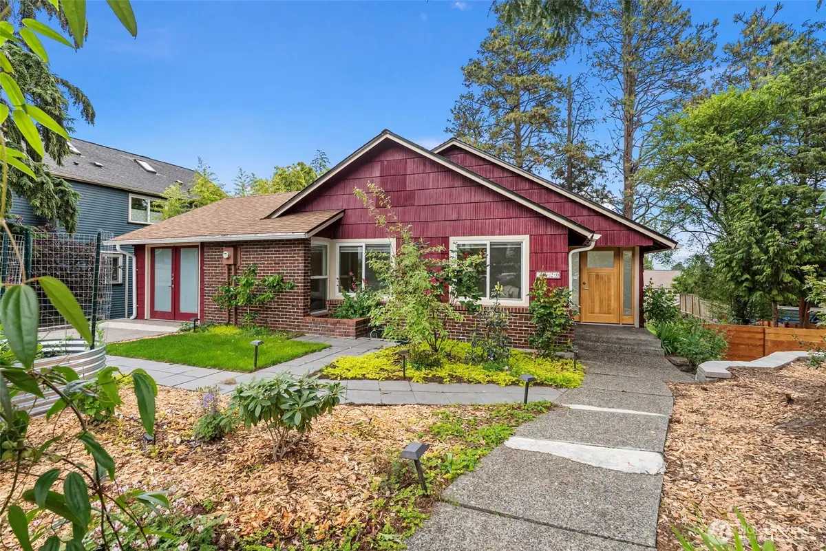 4020 47th Avenue S, Seattle, WA 98118 - #1