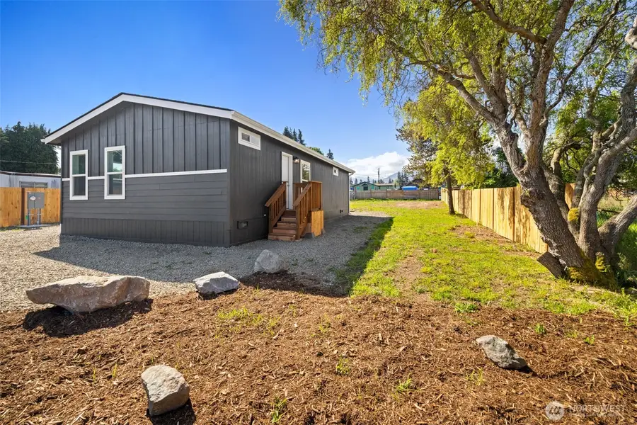 2362 E 5th Avenue, Port Angeles, WA 98362 - #3