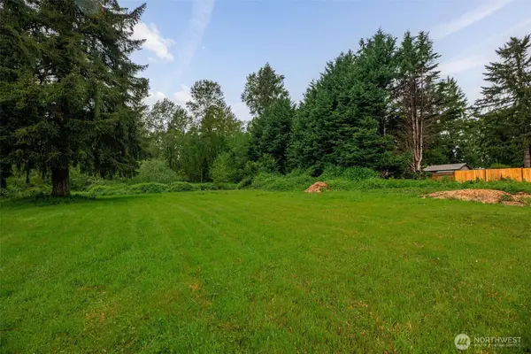 126 176th Avenue Ne, Woodinville, WA 98072