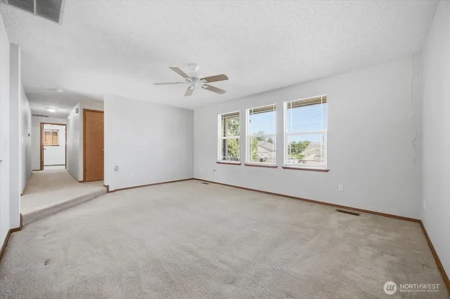 6411 W Willamette Ave, Kennewick, WA 99336 - #3