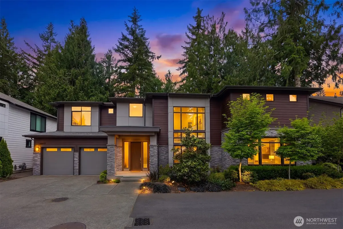 22277 NE 3rd Court, Sammamish, WA 98074 - #1
