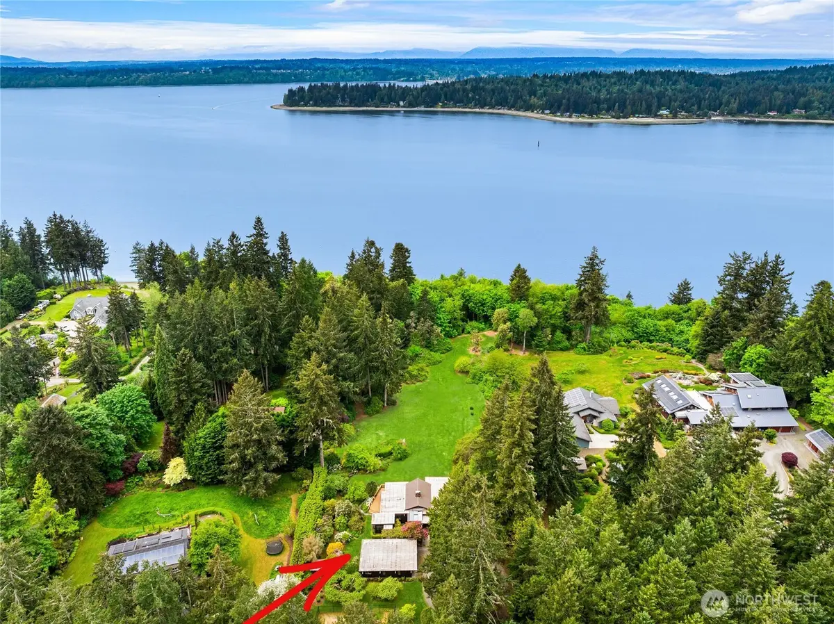 14517 Henderson Road Ne, Bainbridge Island, WA 98110 - #1