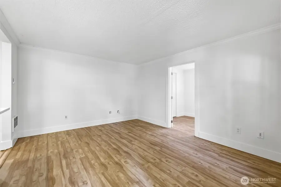 5444 40th Avenue Sw, Seattle, WA 98136 - #3