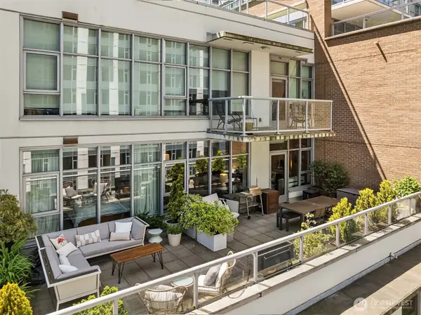 583 Battery Street #702N, Seattle, WA 98121