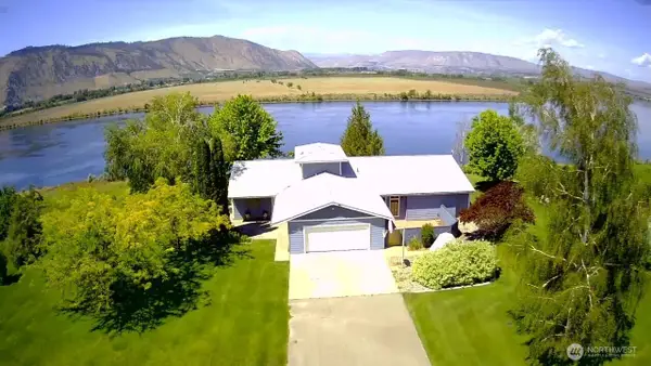 32 Midland Road, Brewster, WA 98813