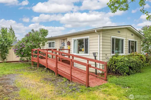380 E Pole Road #20, Lynden, WA 98264