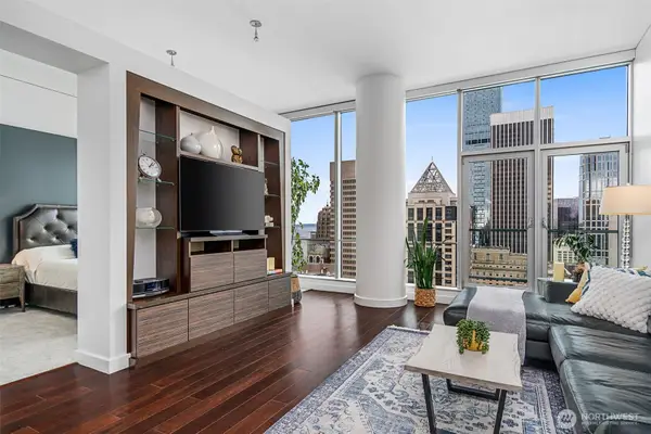 909 5th Avenue #1902, Seattle, WA 98104