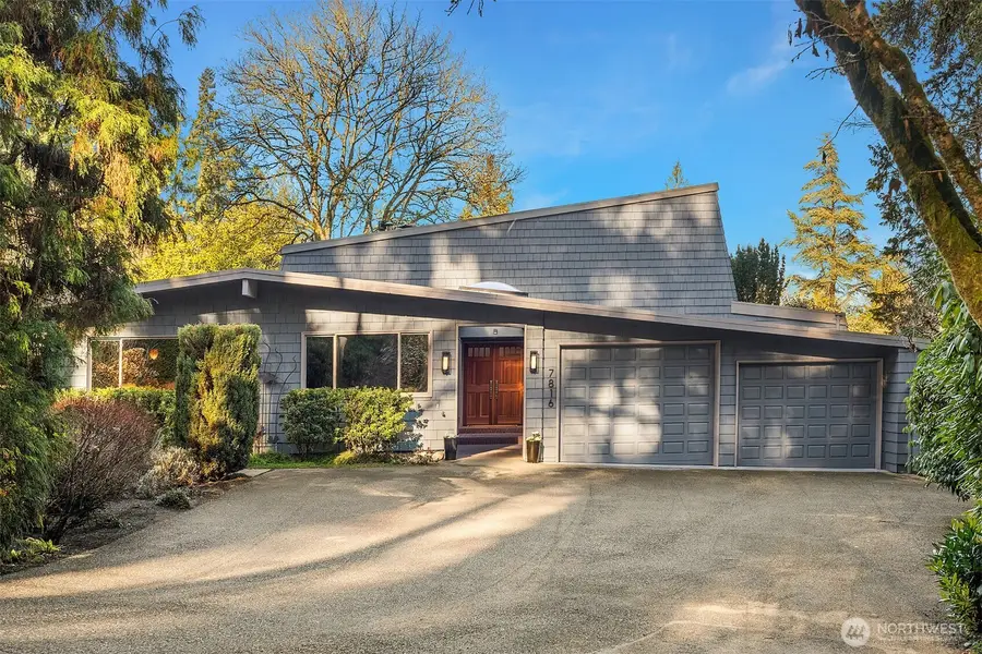 7816 NE 32nd Street, Medina, WA 98039 - #3