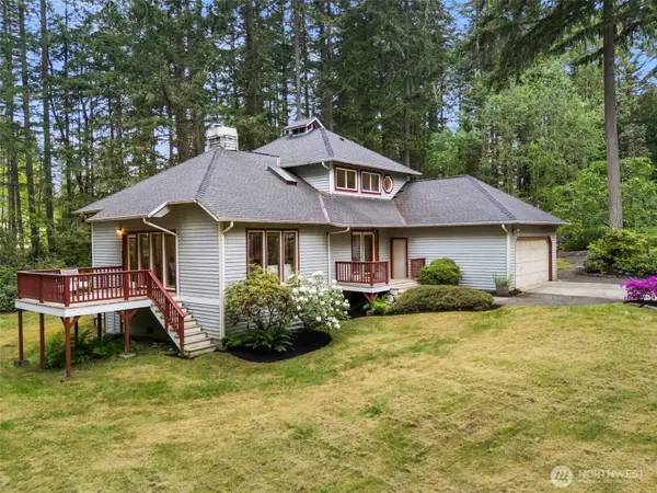 7983 NE Walden Lane, Bainbridge Island, WA 98110