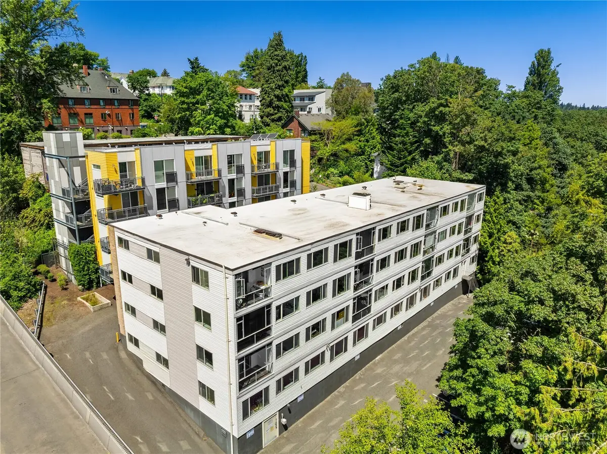 2233 NE 46th Street, Seattle, WA 98105 - #1